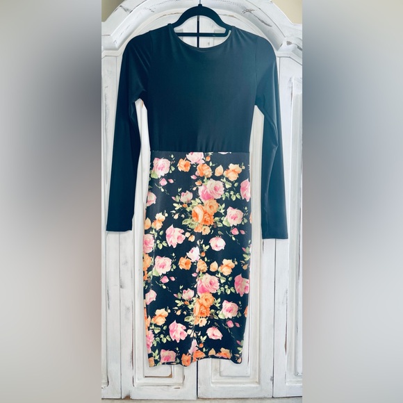 Windsor Scoopback fitted floral dress sz small - Picture 1 of 5